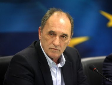 Με κοινωνικά κριτήρια η τακτοποίηση των αυθαιρέτων, λέει ο Γ. Σταθάκης